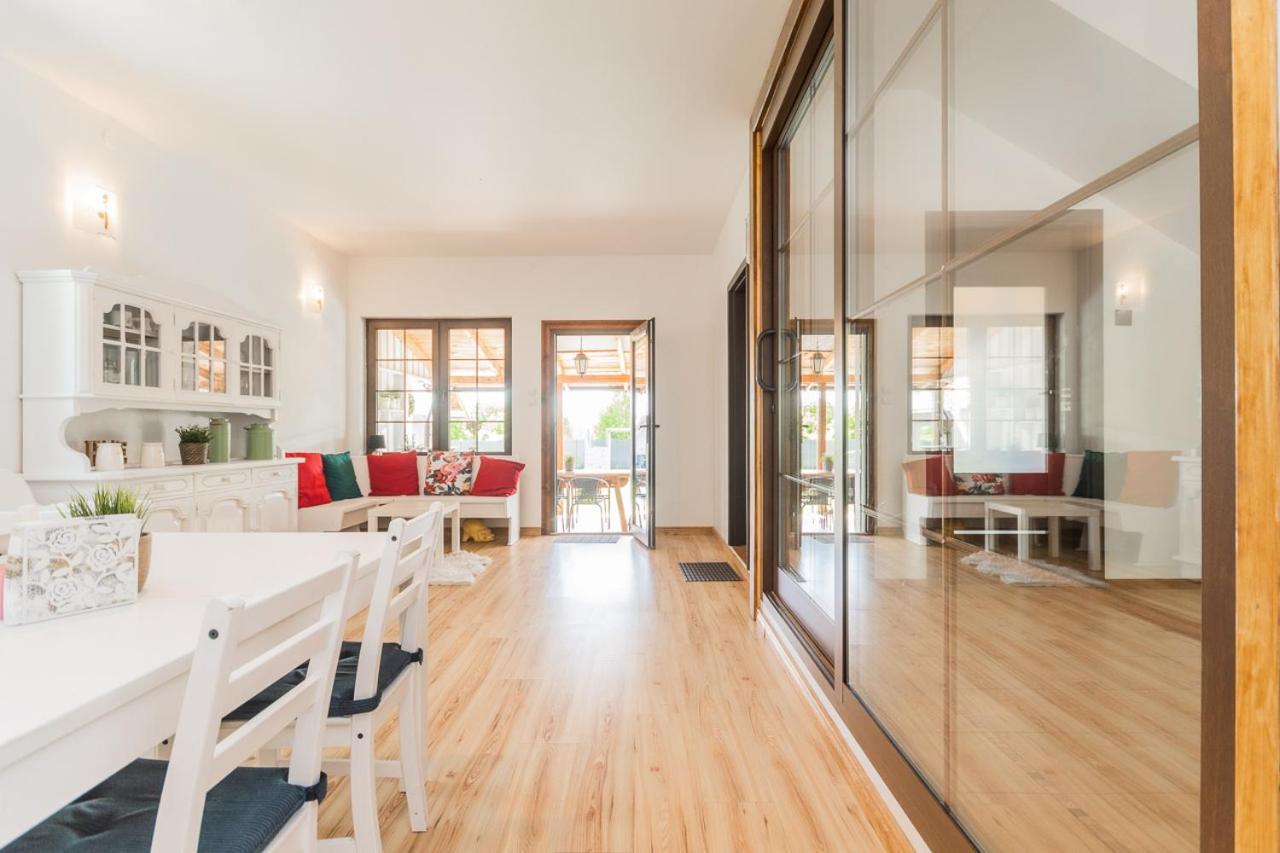 Hupkas Apartementy I Pokoje Jantar Dış mekan fotoğraf